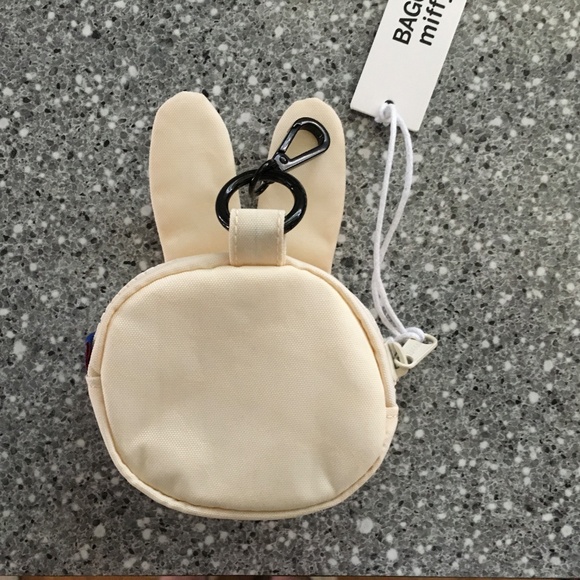 Baggu x Miffy Bag Charm - Picture 2 of 2